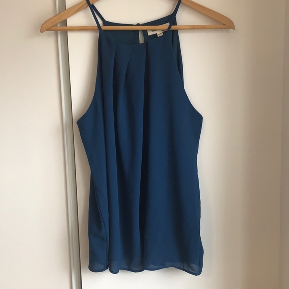 Flowy tank - Picture 1 of 3